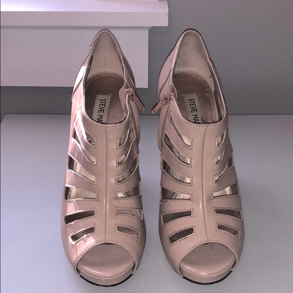 STEVE MADDEN NUDE CAGED OPEN TOE HEELS Size 8M